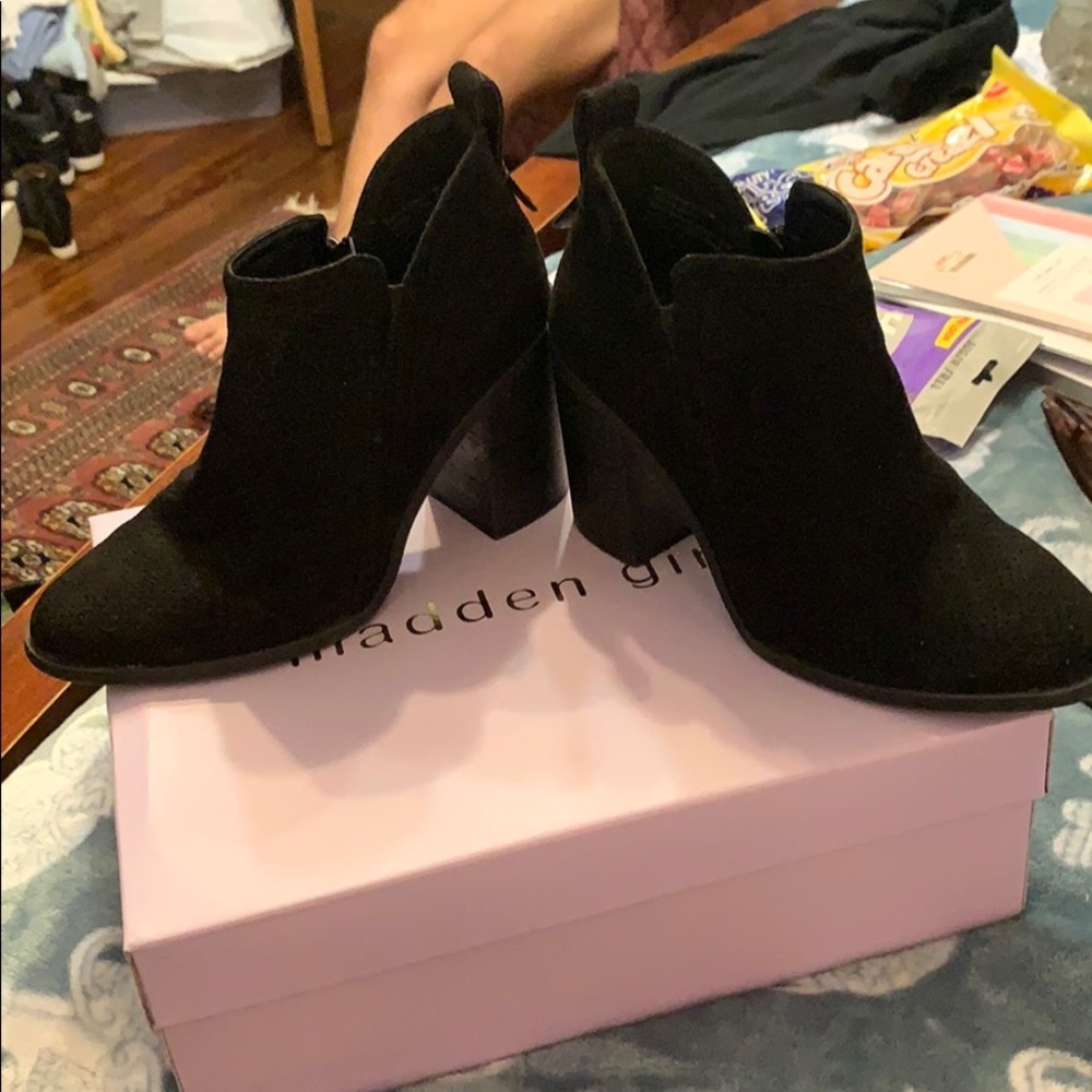 Madden girl ankle boots black suede.High heel. 7,5